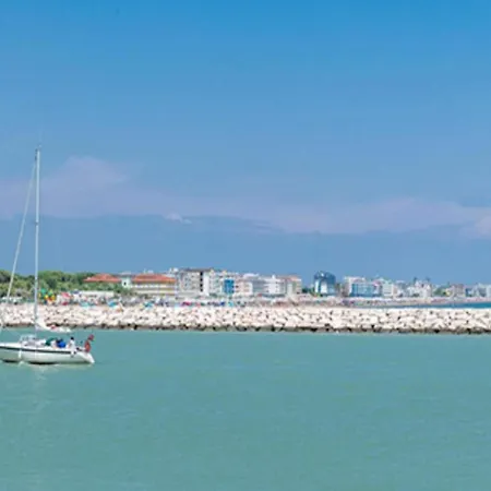 Appartamento In Caorle With Balcony *