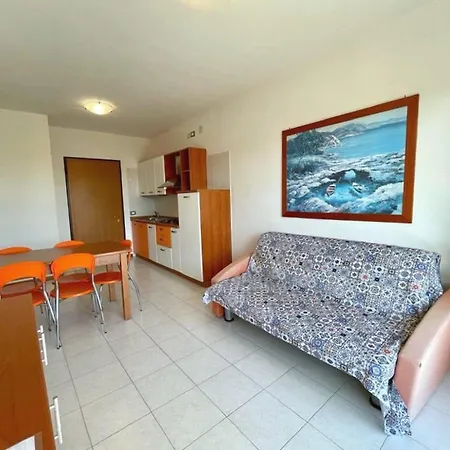 In Caorle With Balcony Διαμέρισμα